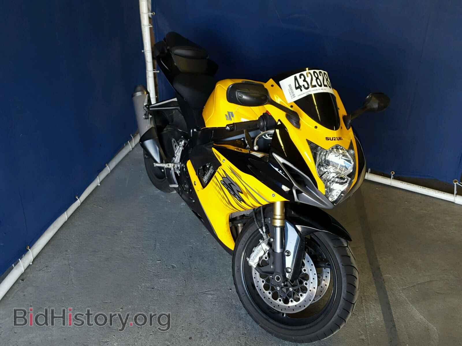 Фотография JS1GR7MA9C2101203 - SUZUKI GSX750 2012