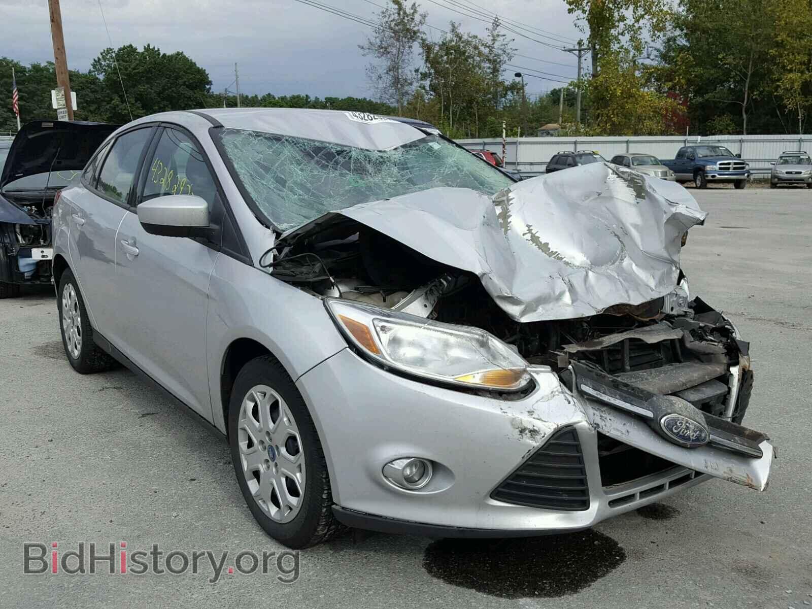 Photo 1FAHP3F2XCL204483 - FORD FOCUS 2012