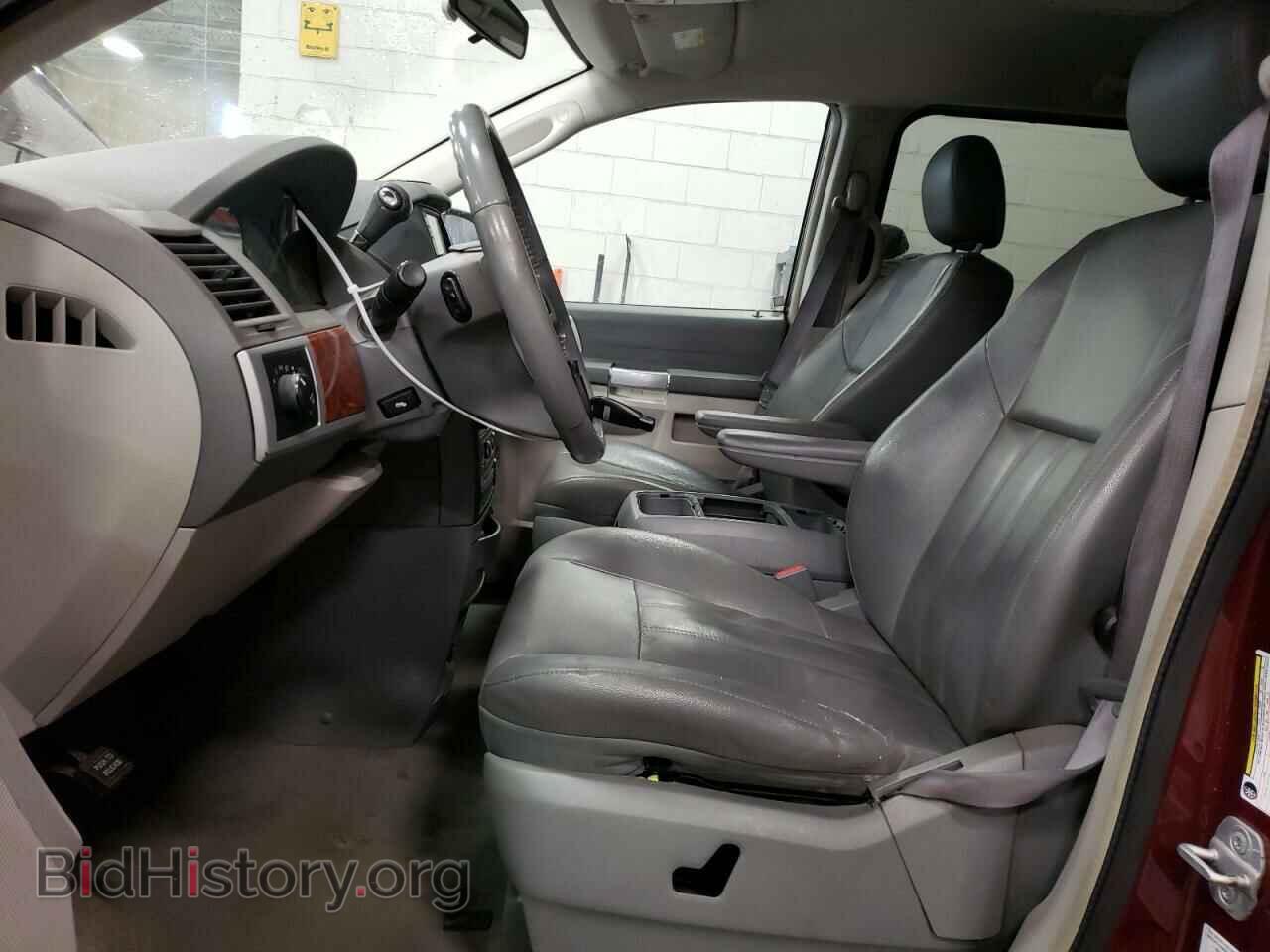 2008 CHRYSLER MINIVAN - VIN: 2A8HR54P28R709620 - Фото 7