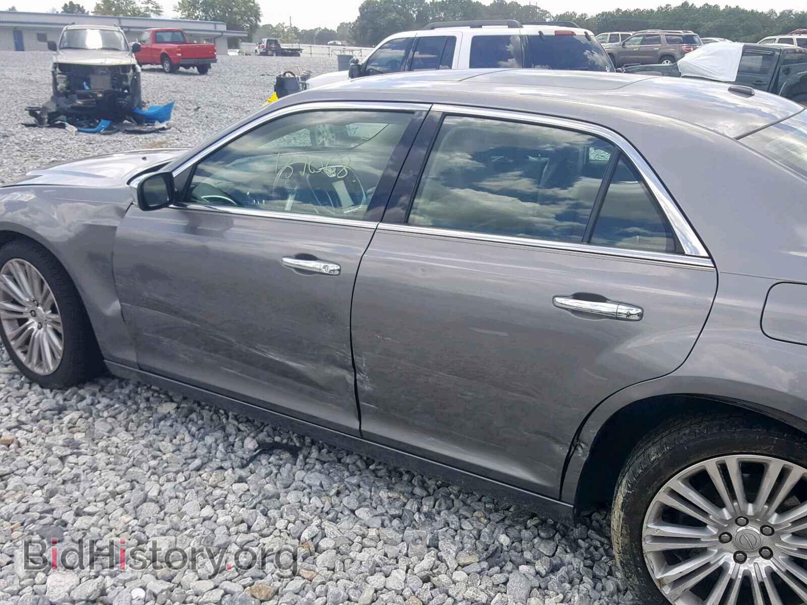2011 CHRYSLER 300 - VIN: 2C3CA6CT7BH564847 - Фото 9