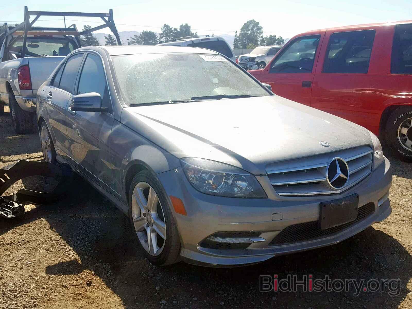 Photo WDDGF5EB7BA456844 - MERCEDES-BENZ C CLASS 2011