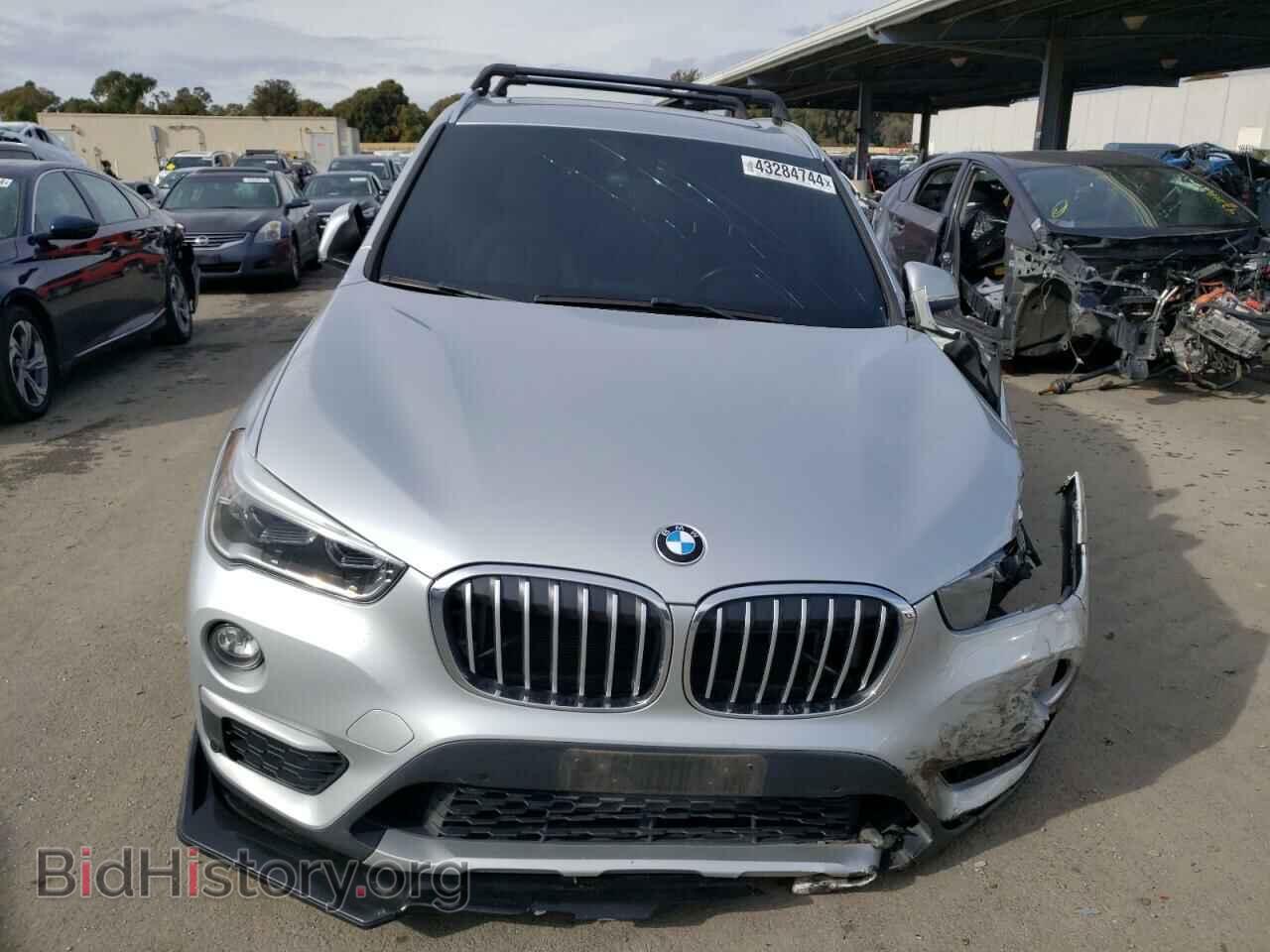 2017 BMW X1 - VIN: WBXHT3C36H5F68582 - Фото 5