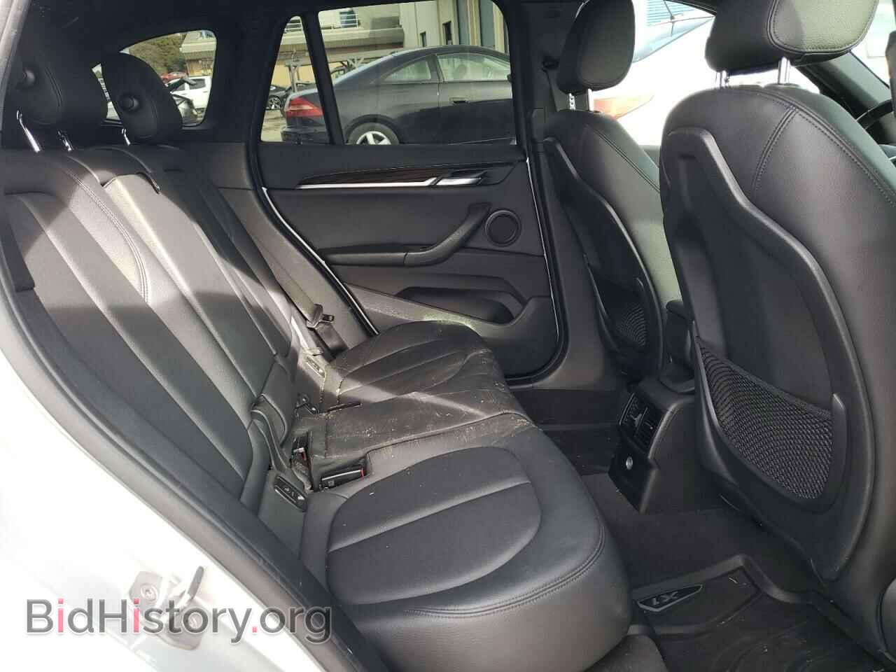 2017 BMW X1 - VIN: WBXHT3C36H5F68582 - Фото 10