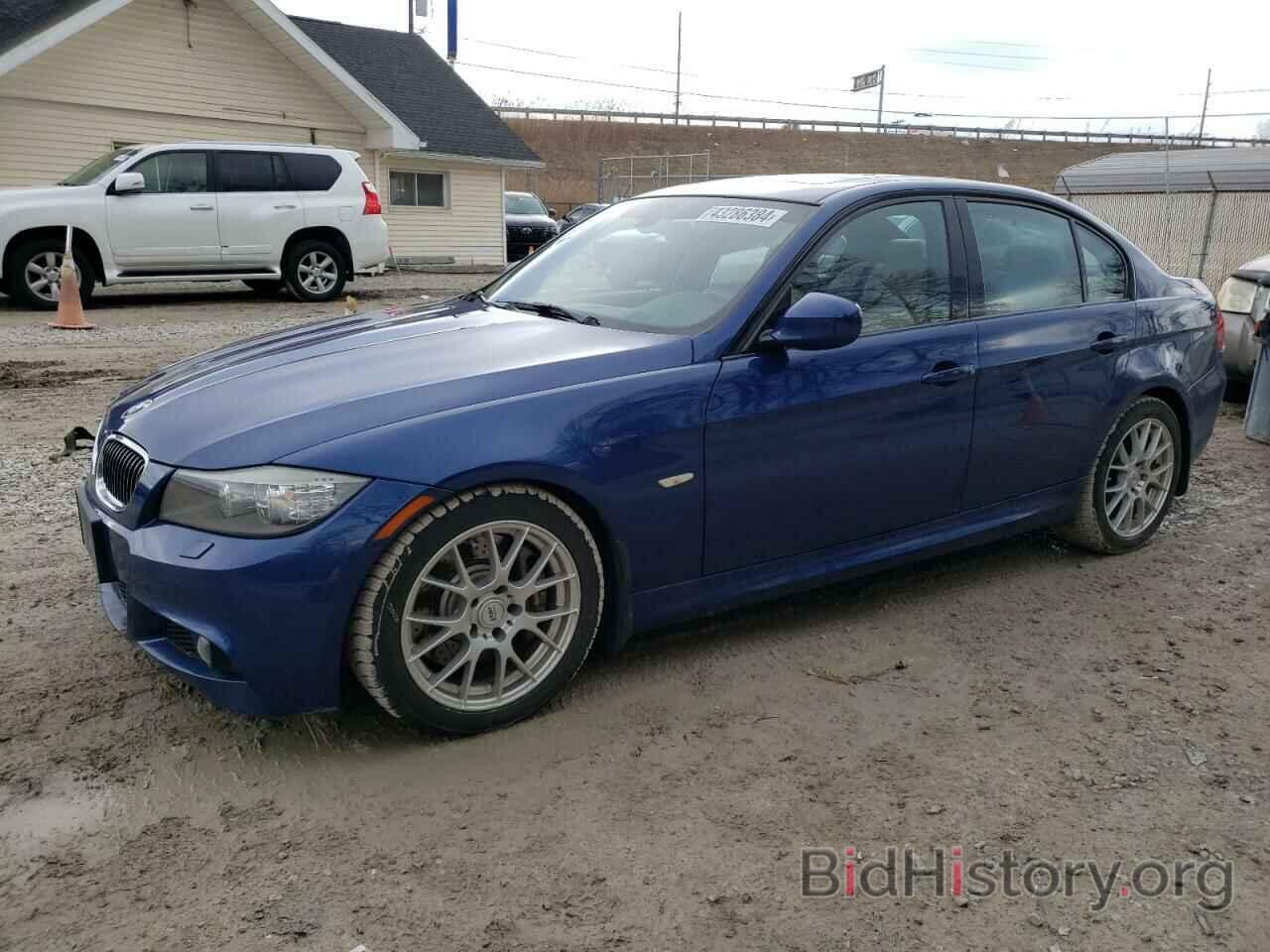 Photo WBAPM5C5XBE577970 - BMW 3 SERIES 2011