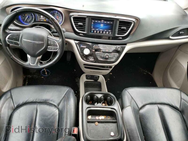 2019 Chrysler PACIFICA (VIN 2C4RC1BG8KR537206) — фото 8 из 14