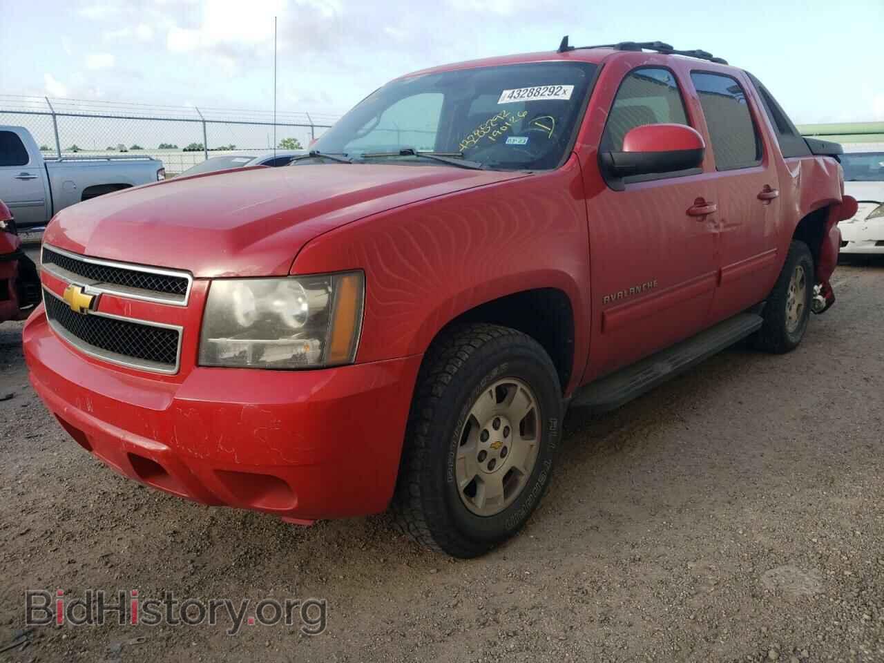 2011 CHEVROLET AVALANCHE - VIN: 3GNTKEE38BG190126 - Фото 2