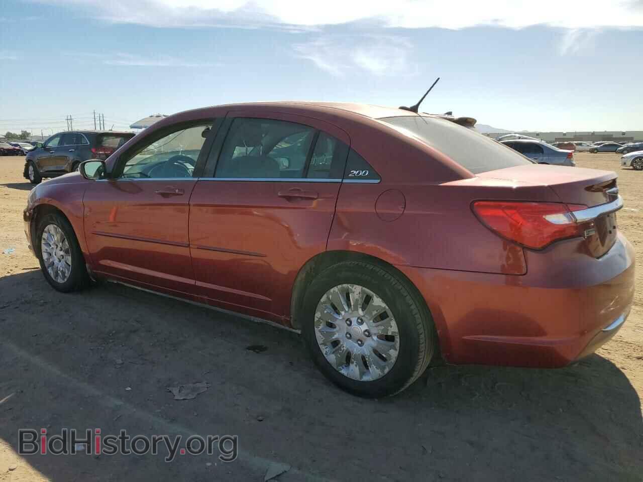 2012 CHRYSLER 200 - VIN: 1C3CCBAG2CN316572 - Фото 2