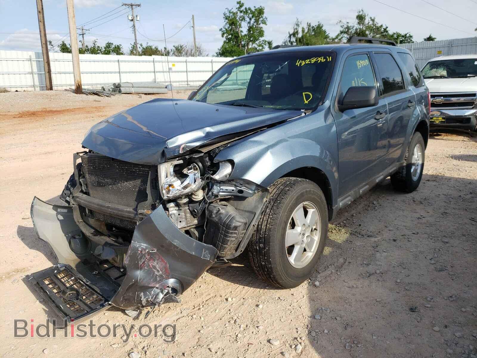 2011 FORD ESCAPE - VIN: 1FMCU0D72BKC29744 - Фото 2