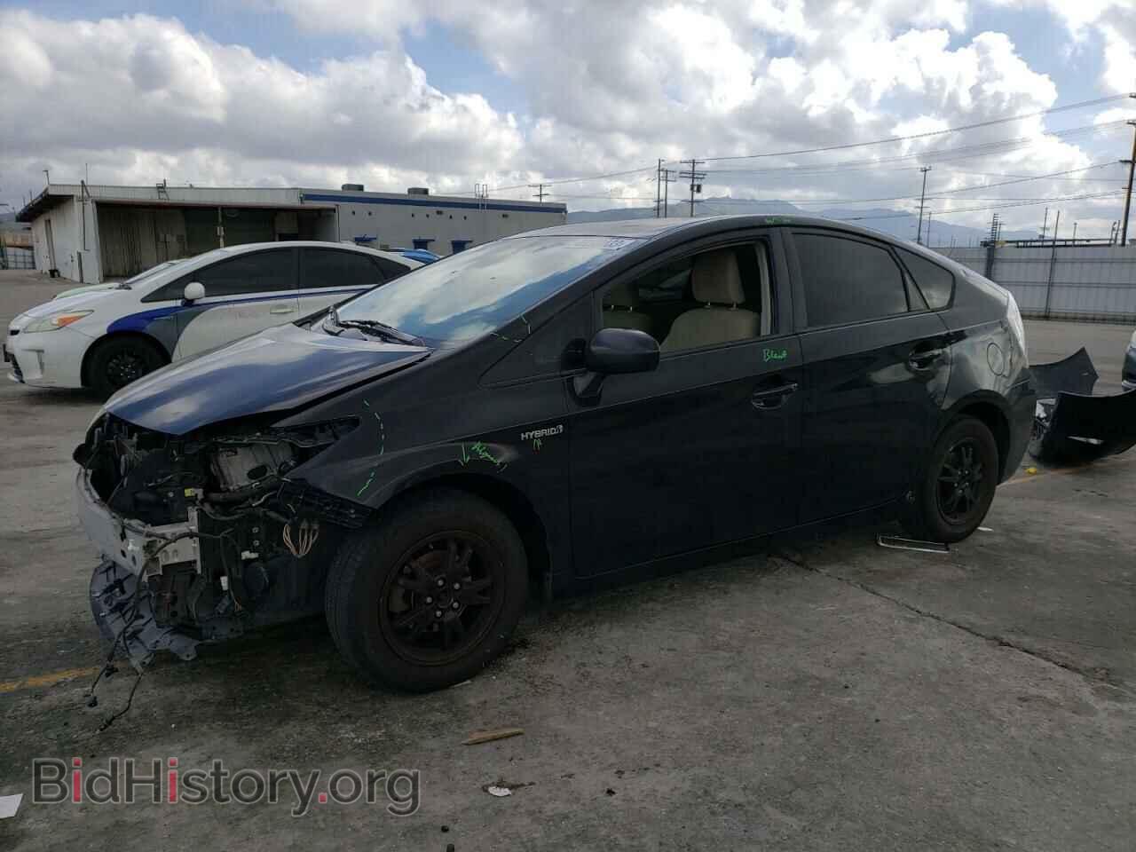 Фотография JTDKN3DU8D1630874 - TOYOTA PRIUS 2013