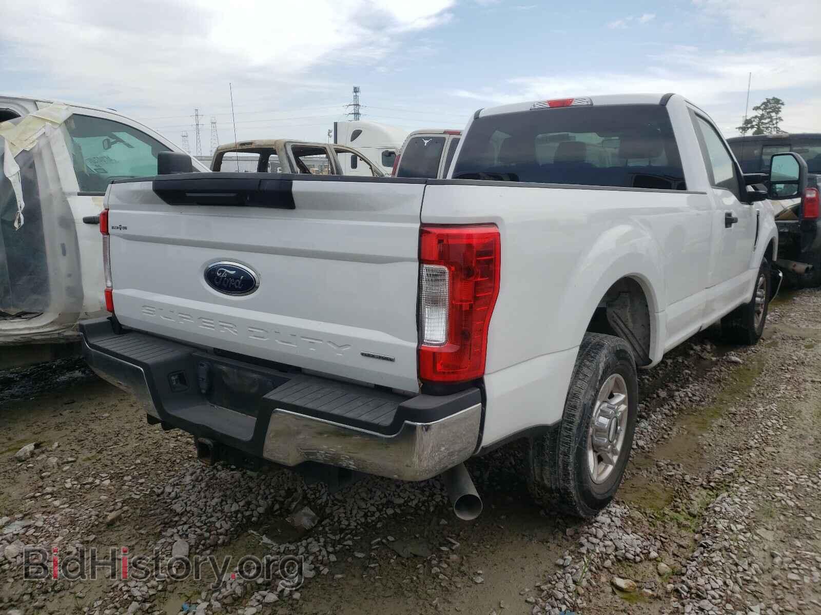 2017 FORD F250 - VIN: 1FTBF2A67HEC06095 - Фото 4