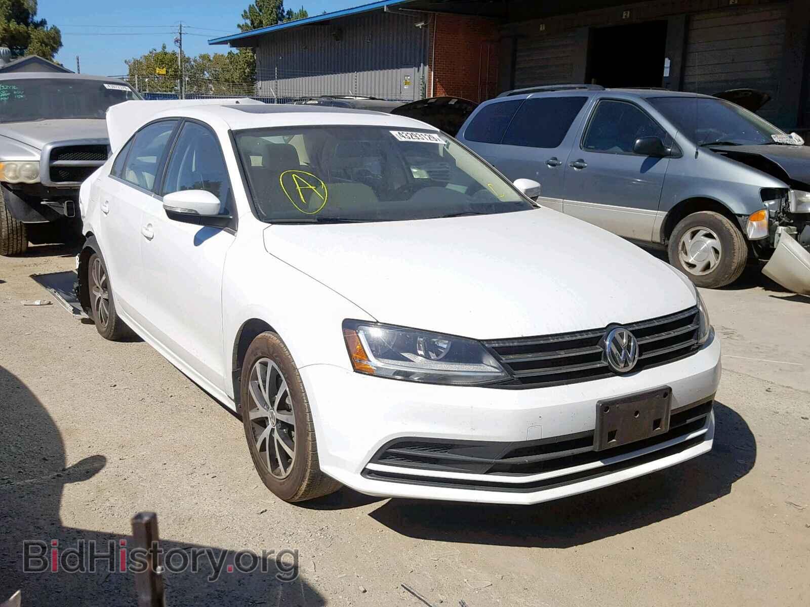 Фотография 3VWDB7AJ8HM255481 - VOLKSWAGEN JETTA 2017