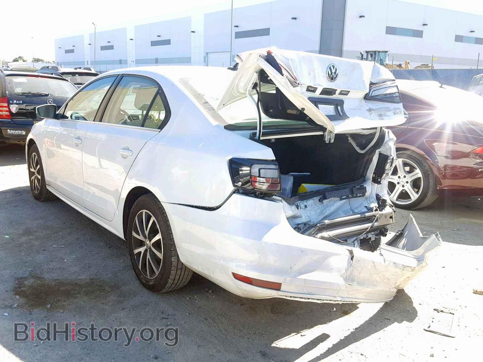 2017 VOLKSWAGEN JETTA - VIN: 3VWDB7AJ8HM255481 - Photo 3