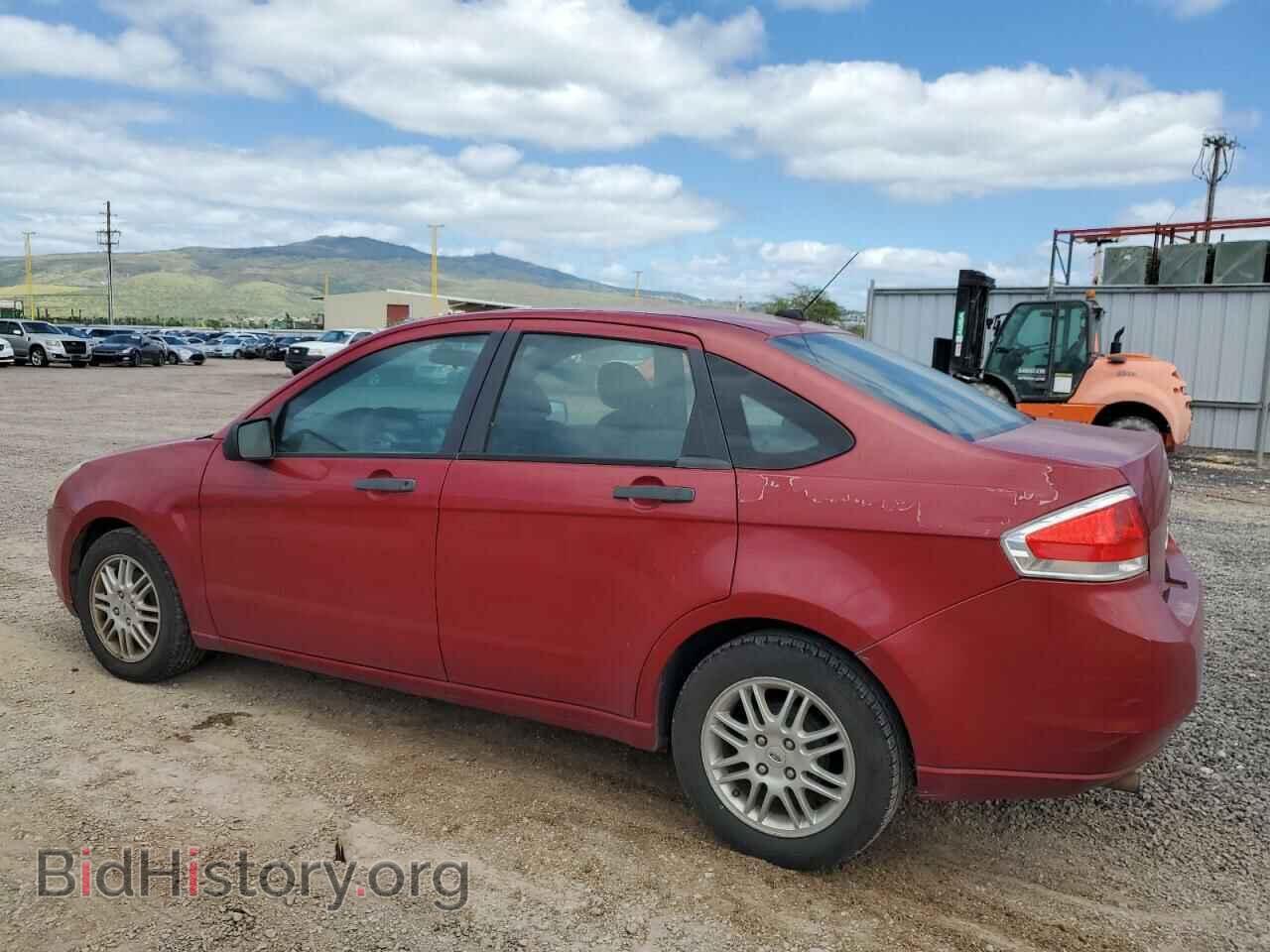 2011 FORD FOCUS - VIN: 1FAHP3FN9BW203252 - Фото 2
