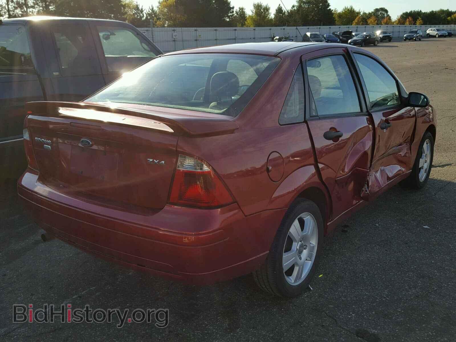 2005 FORD FOCUS - VIN: 1FAFP34N15W307393 - Фото 4