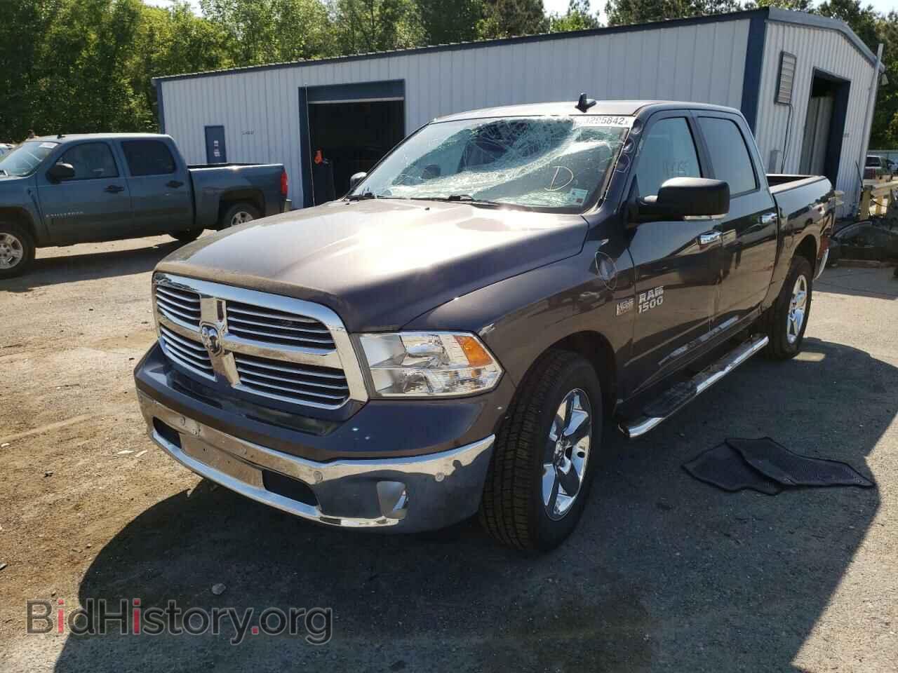 2016 RAM 1500 - VIN: 3C6RR6LT7GG370669 - Фото 2