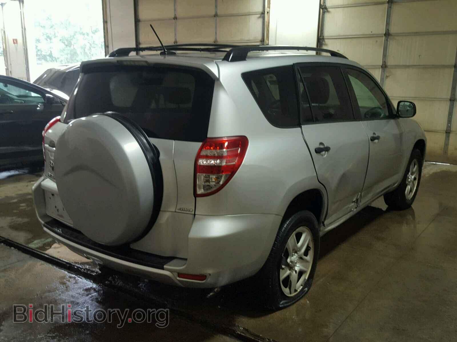 2011 TOYOTA RAV4 - VIN: 2T3BF4DVXBW090549 - Фото 4