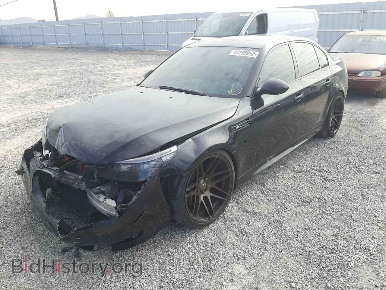2010 BMW M5 - VIN: WBSNB9C56AC043181 - Фото 2
