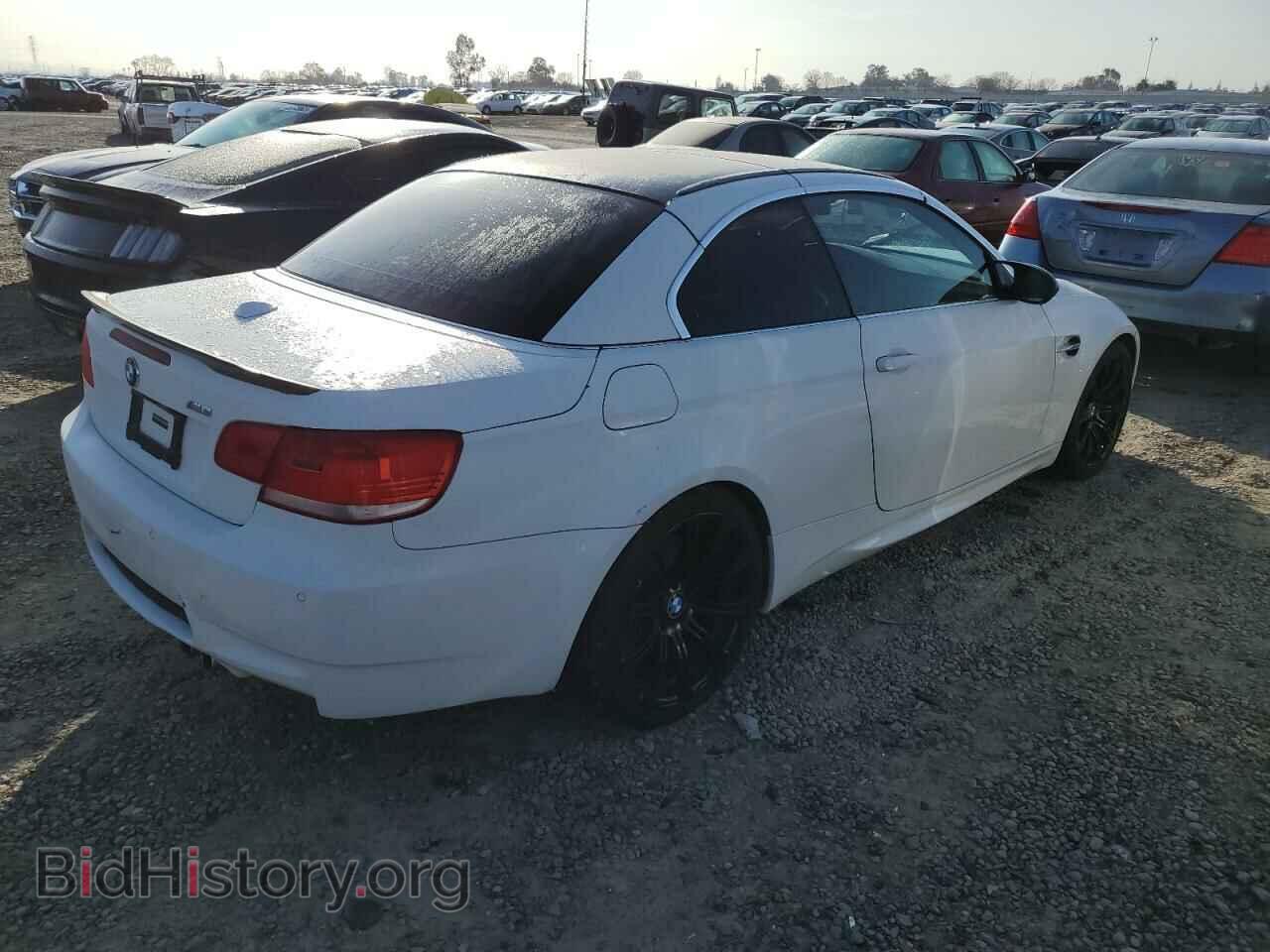 2008 BMW M3 - VIN: WBSWL93588P331238 - Фото 3