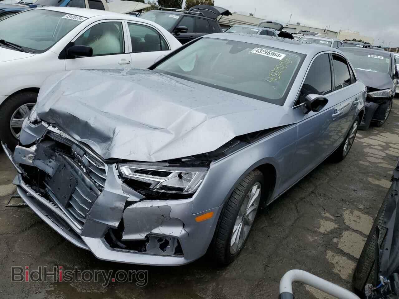 Photo WAUHMAF49KN012755 - AUDI A4 2019