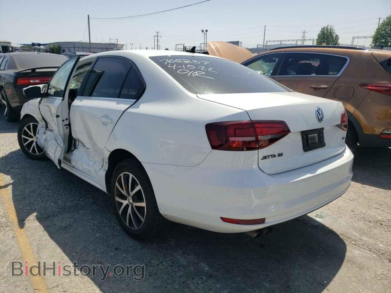 2017 VOLKSWAGEN JETTA - VIN: 3VWDB7AJ6HM263563 - Фото 3