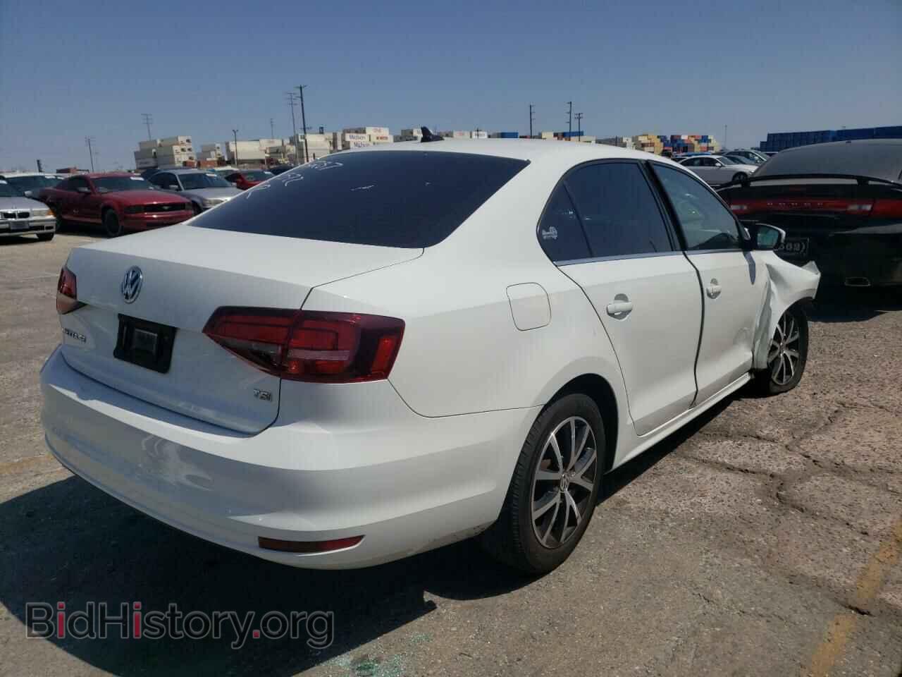 2017 VOLKSWAGEN JETTA - VIN: 3VWDB7AJ6HM263563 - Фото 4