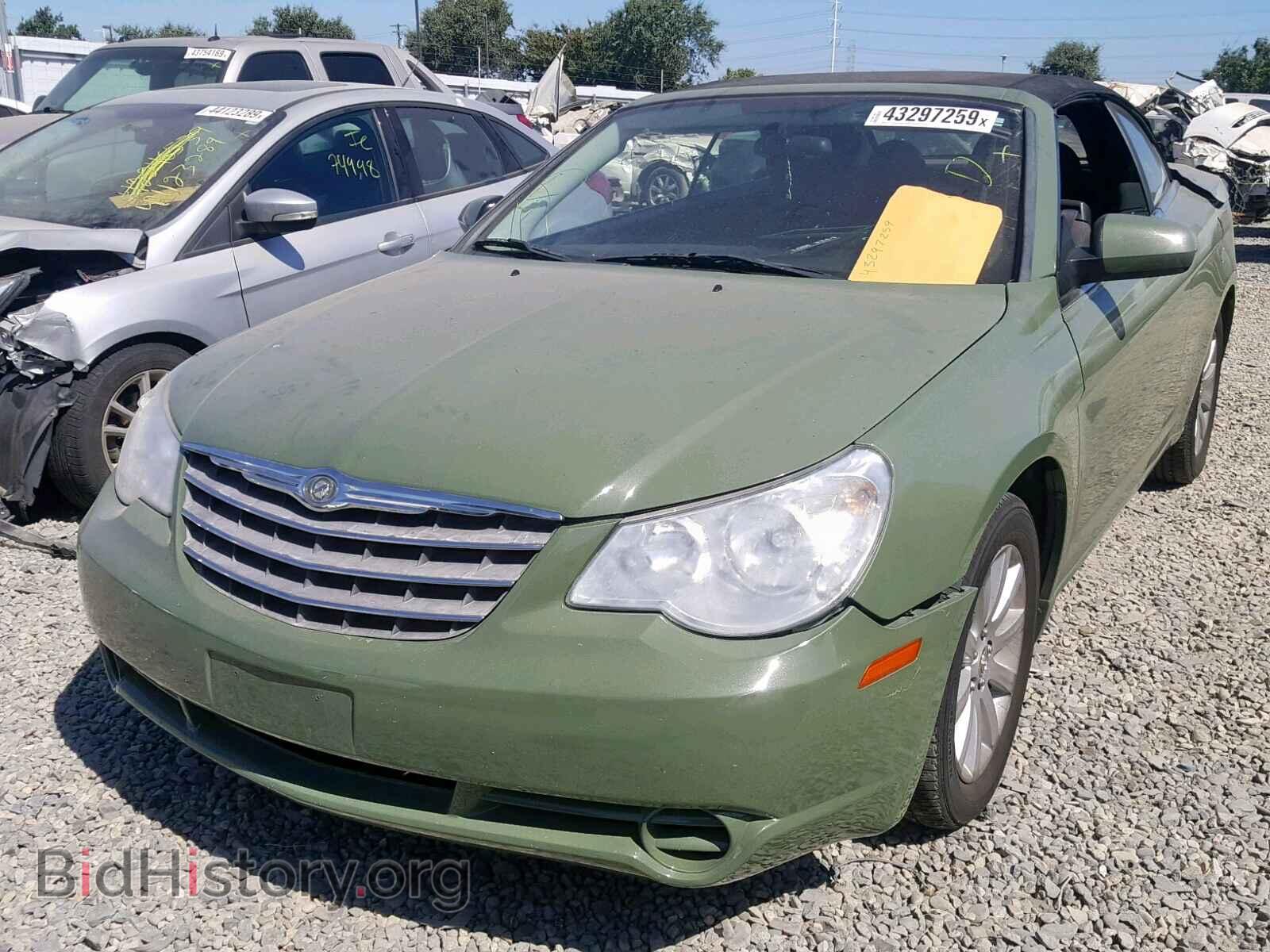 2010 CHRYSLER SEBRING - VIN: 1C3BC5ED2AN172256 - Фото 2