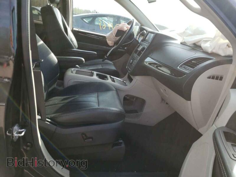 2016 Chrysler MINIVAN (VIN 2C4RC1CG6GR302230) — photo 5 of 10