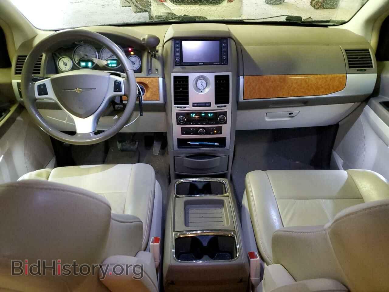 2008 CHRYSLER MINIVAN - VIN: 2A8HR64X28R827074 - Фото 8