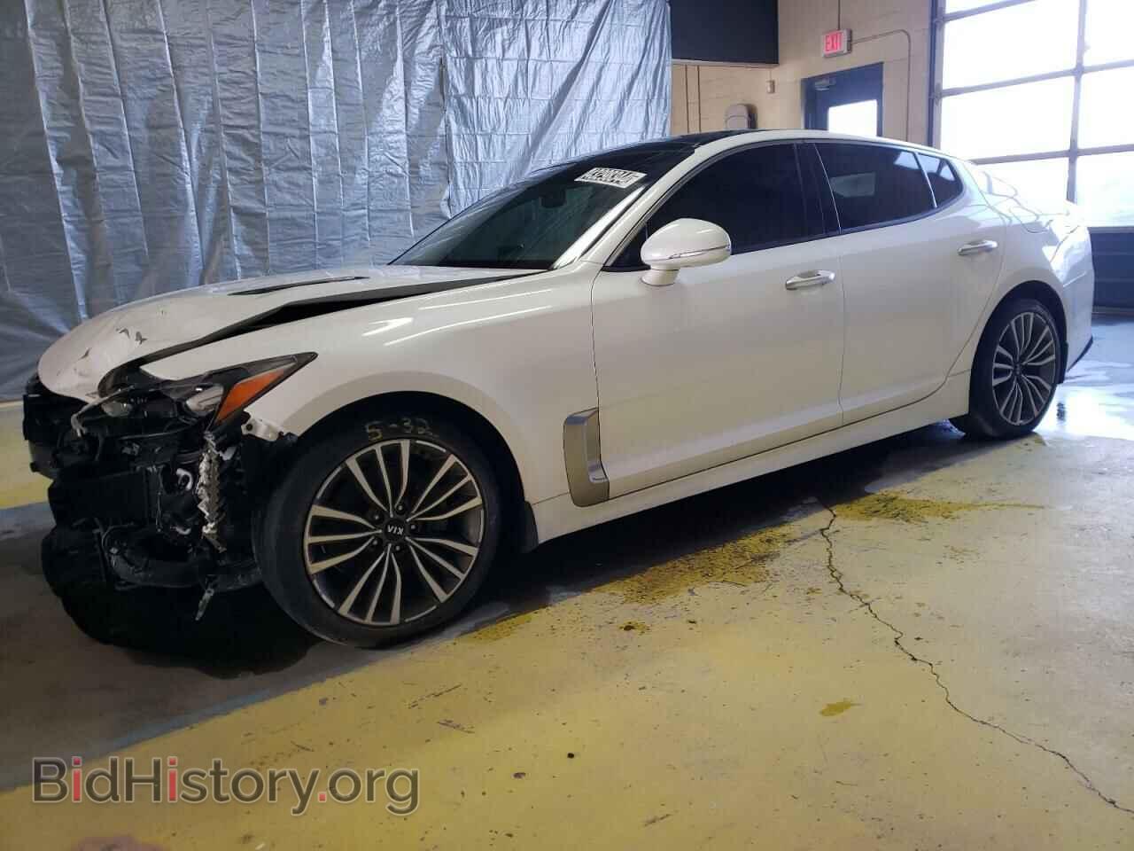 Фотография KNAE25LA9J6041014 - KIA STINGER 2018