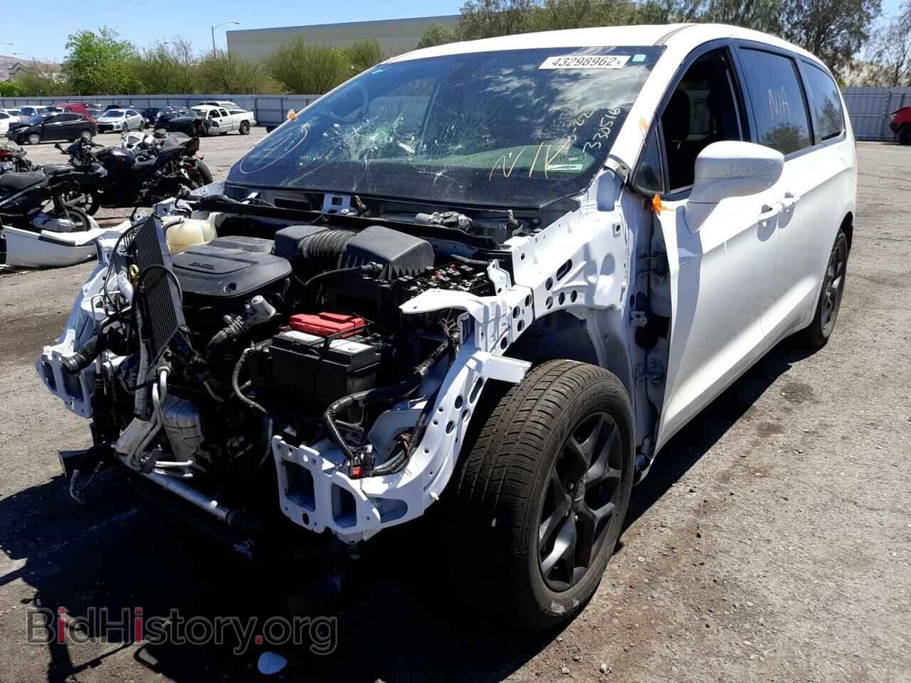 2020 CHRYSLER PACIFICA - VIN: 2C4RC1FG4LR121150 - Фото 2