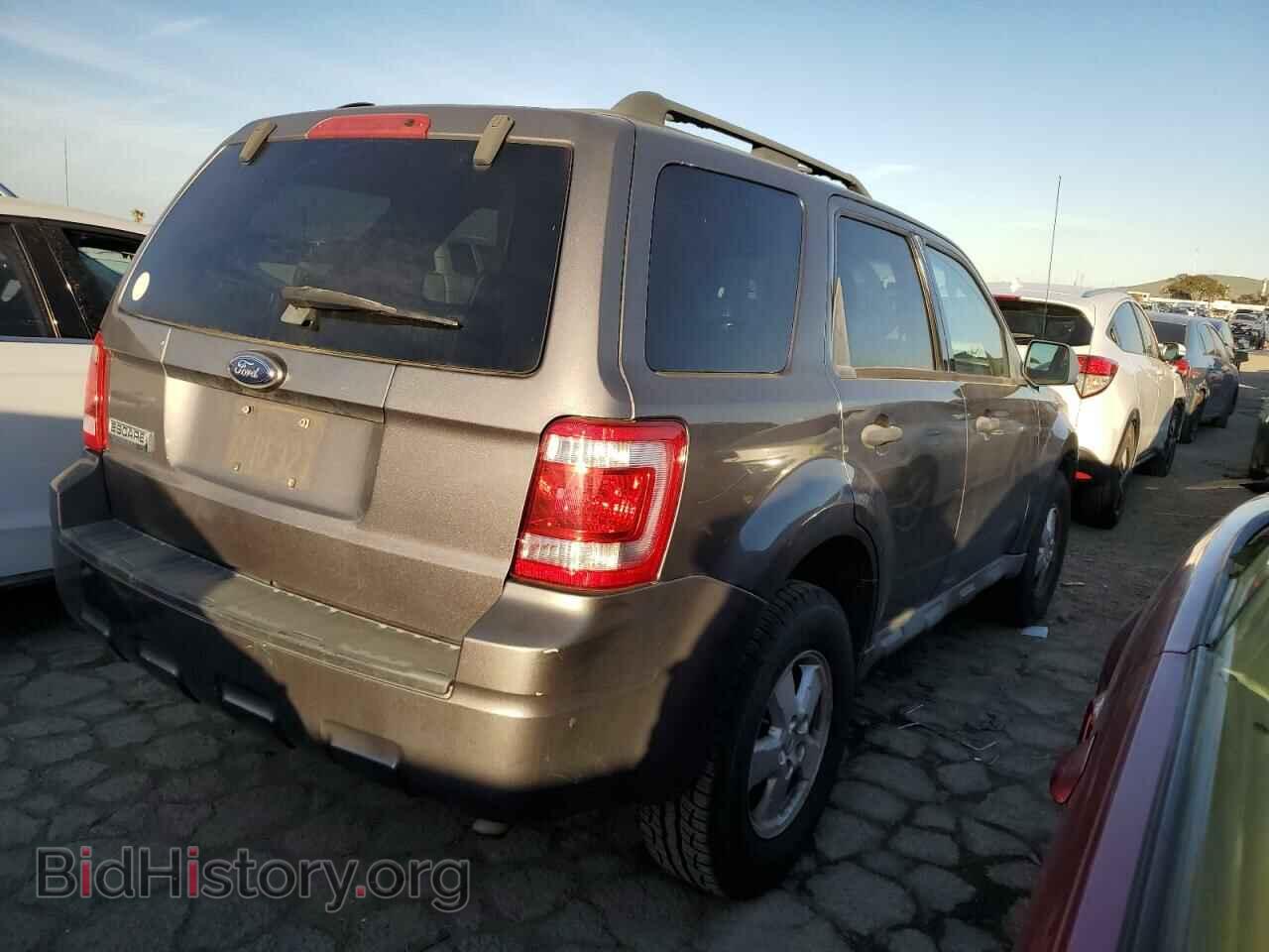 2009 FORD ESCAPE - VIN: 1FMCU03G39KA64699 - Фото 3