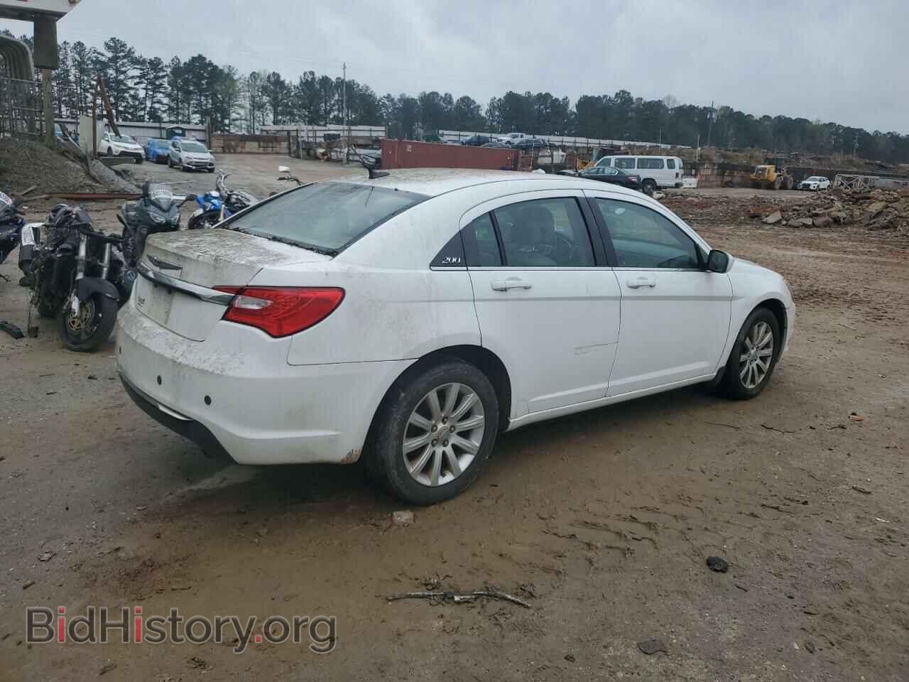 2011 CHRYSLER 200 - VIN: 1C3BC1FB1BN555211 - Фото 3