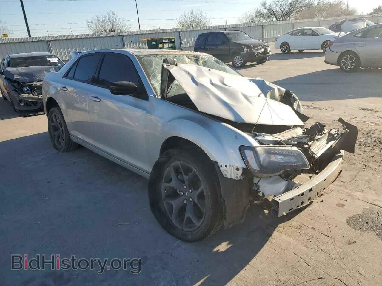 2022 CHRYSLER 300 - VIN: 2C3CCAAG0NH139686 - Фото 4