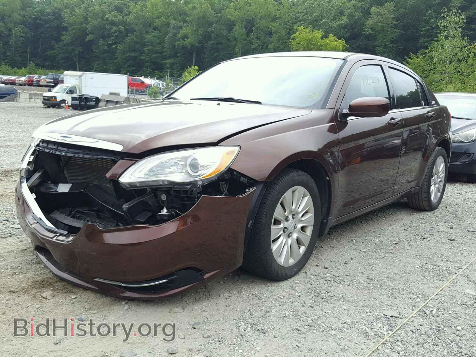 2013 CHRYSLER 200 - VIN: 1C3CCBABXDN754990 - Фото 2