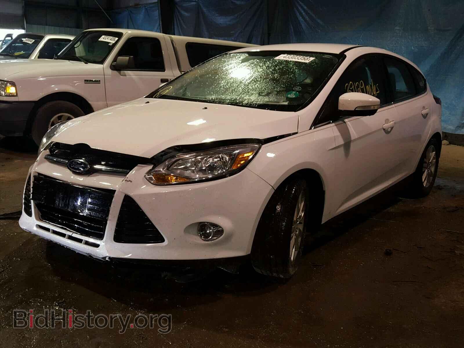 2012 Ford FOCUS (VIN 1FAHP3M27CL404563) — фото 2 из 10