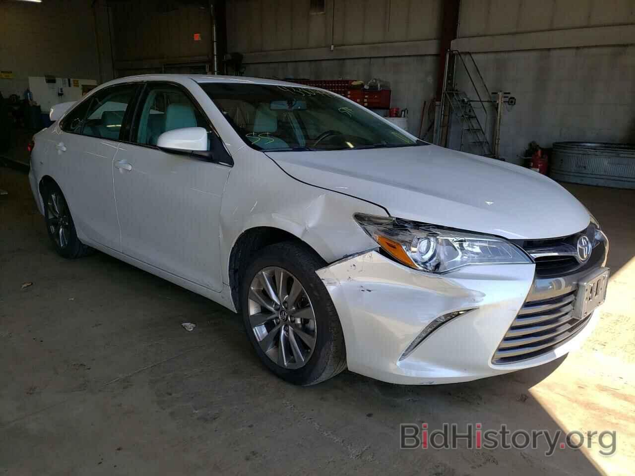 Photo 4T1BF1FK4FU055473 - TOYOTA CAMRY 2015