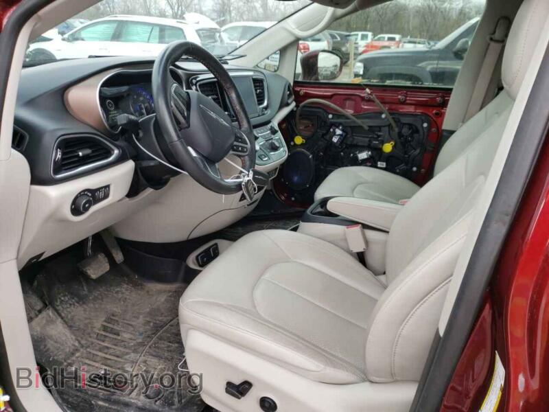 2019 Chrysler PACIFICA (VIN 2C4RC1EG4KR588049) — фото 7 из 14
