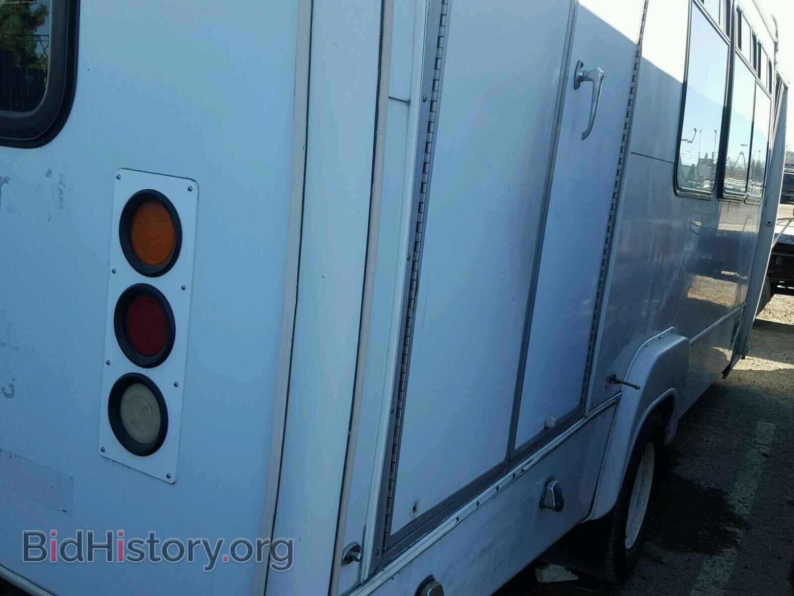 2001 FORD ECONOLINE - VIN: 1FDWE45F91HB55614 - Photo 4