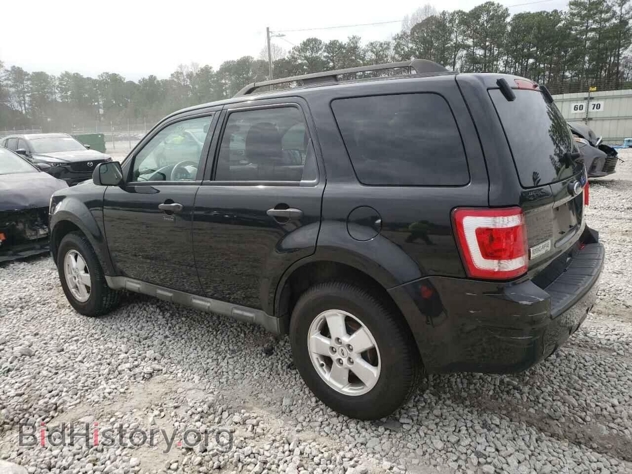 2011 FORD ESCAPE - VIN: 1FMCU0D73BKA52556 - Фото 2