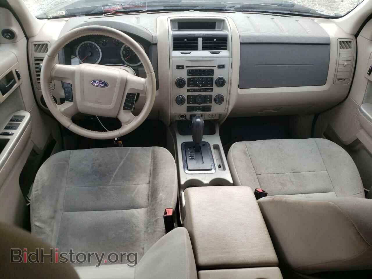 2011 FORD ESCAPE - VIN: 1FMCU0D73BKA52556 - Фото 8