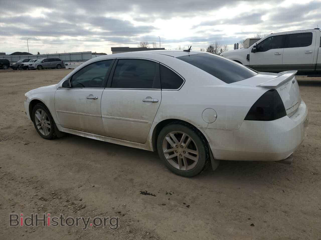 2012 CHEVROLET IMPALA - VIN: 2G1WC5E37C1305403 - Фото 2