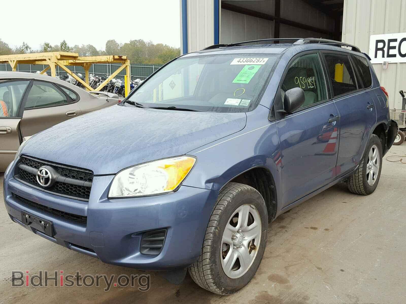 2011 TOYOTA RAV4 - VIN: 2T3BF4DV2BW134754 - Фото 2