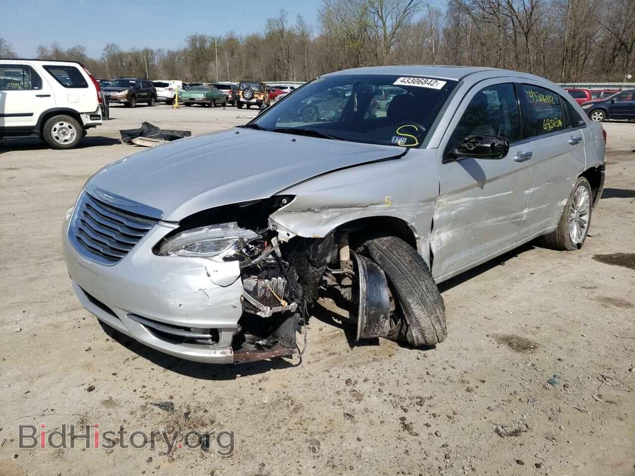 2012 CHRYSLER 200 - VIN: 1C3CCBCG7CN113187 - Фото 2