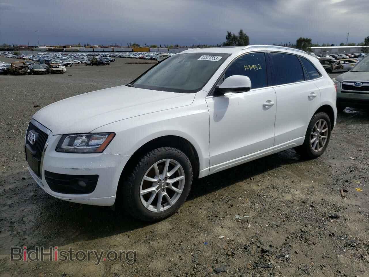 Фотография WA1CFAFP7BA051945 - AUDI Q5 2011