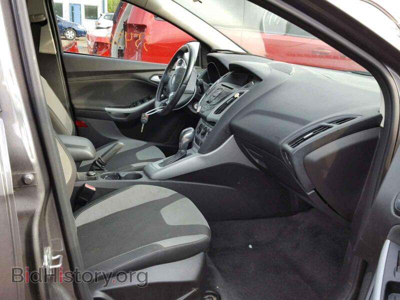 2012 Ford FOCUS (VIN 1FAHP3F21CL188089) — photo 5 of 10
