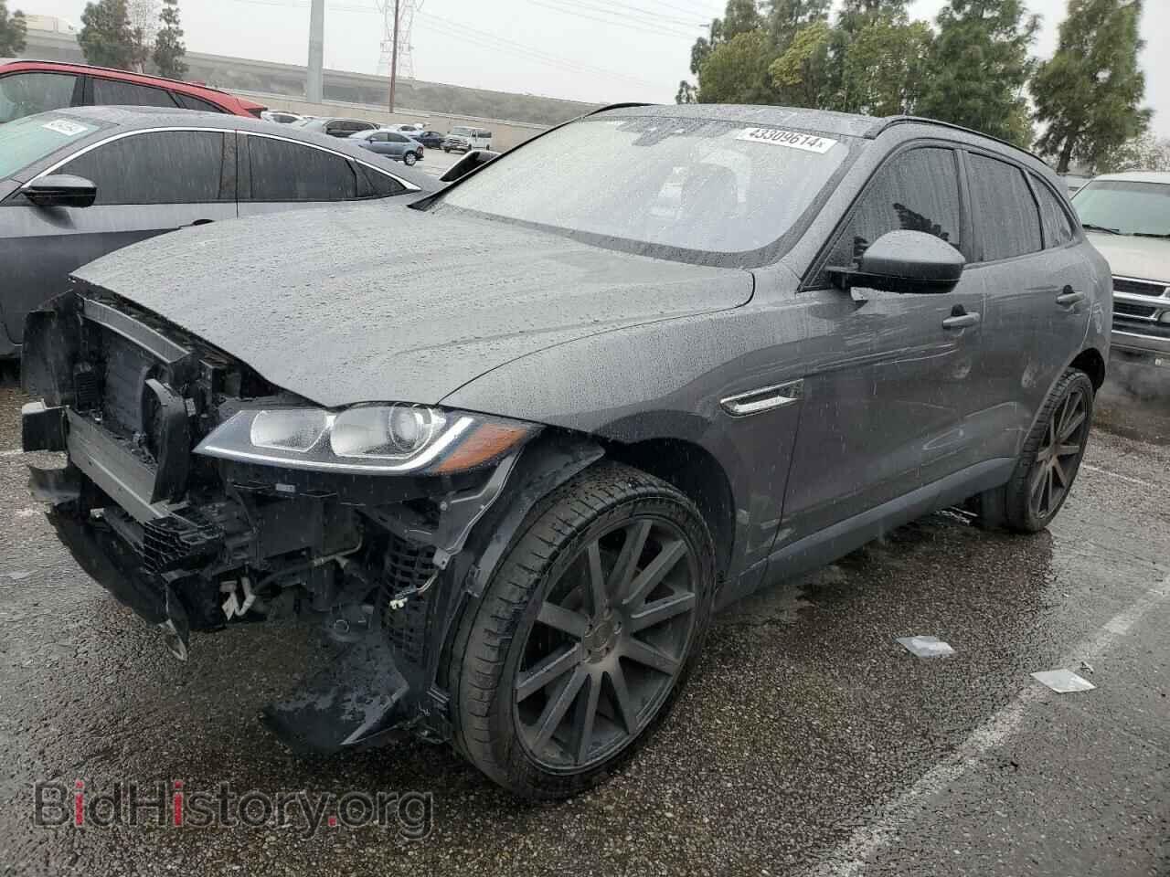 Фотография SADCJ2BV6HA099190 - JAGUAR F-PACE 2017
