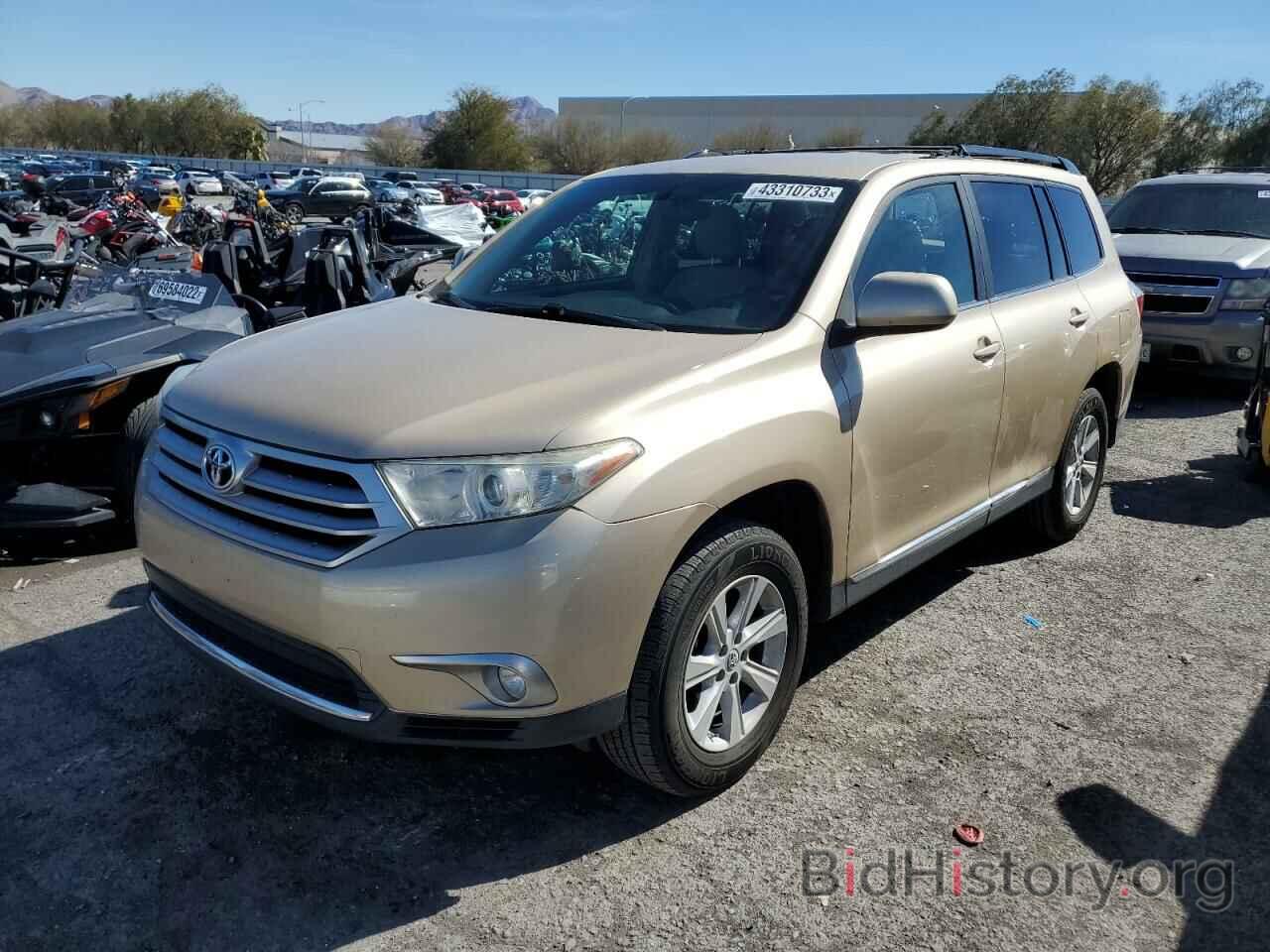 Photo 5TDZK3EH4CS079403 - TOYOTA HIGHLANDER 2012