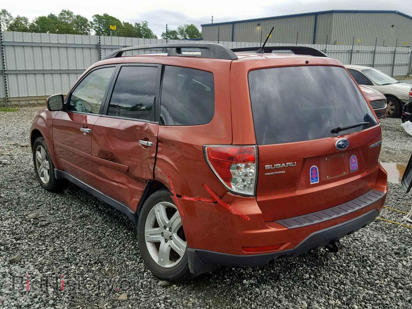 2010 SUBARU FORESTER - VIN: JF2SH6CC3AH748921 - Photo 2