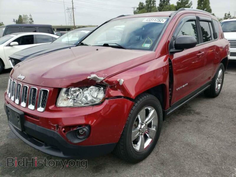 2011 Jeep COMPASS (VIN 1J4NT1FA2BD137756) — photo 2 of 10