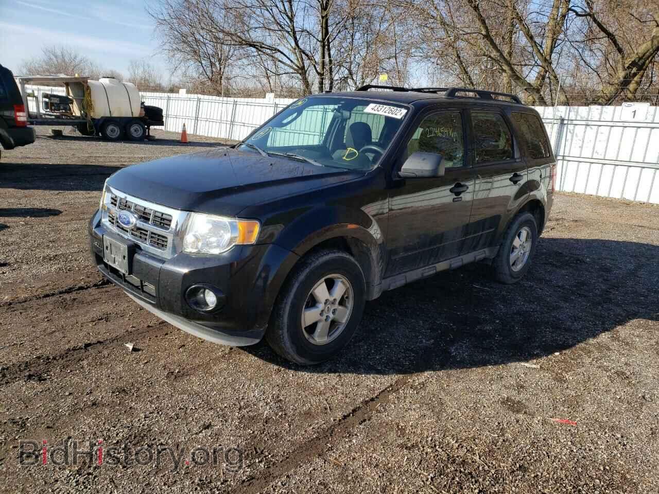 2011 FORD ESCAPE - VIN: 1FMCU0D77BKB93484 - Фото 2